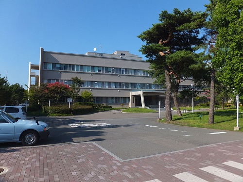 1024px-Headquarters_of_Akita_University.jpg 1024px-Headquarters_of_Akita_University.jpg