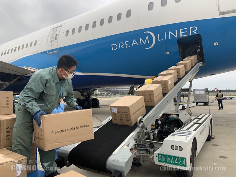 厦航开通多条“客改货”航线 包机助力全球抗疫