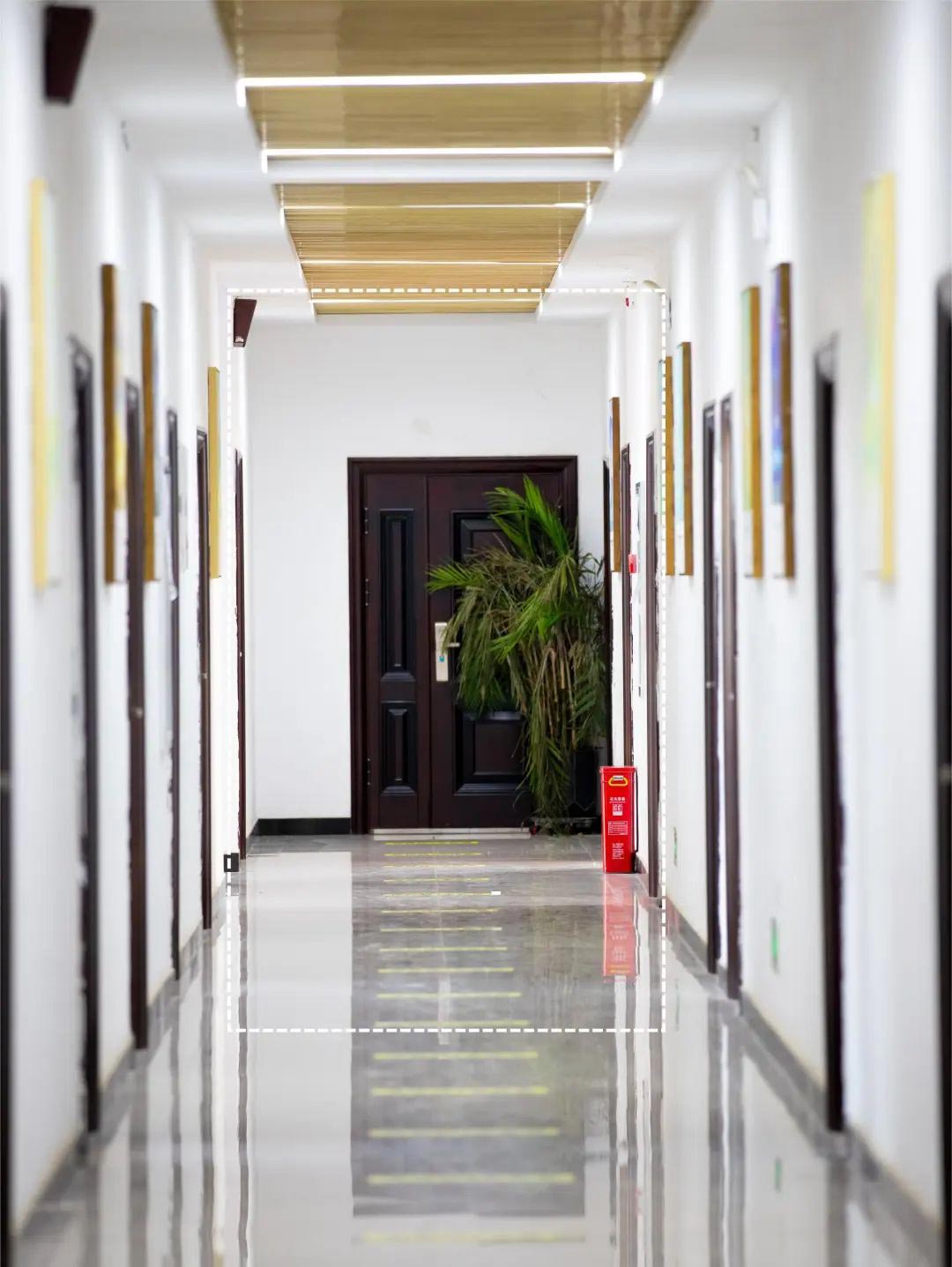 走进校园，换个角度看爱婴