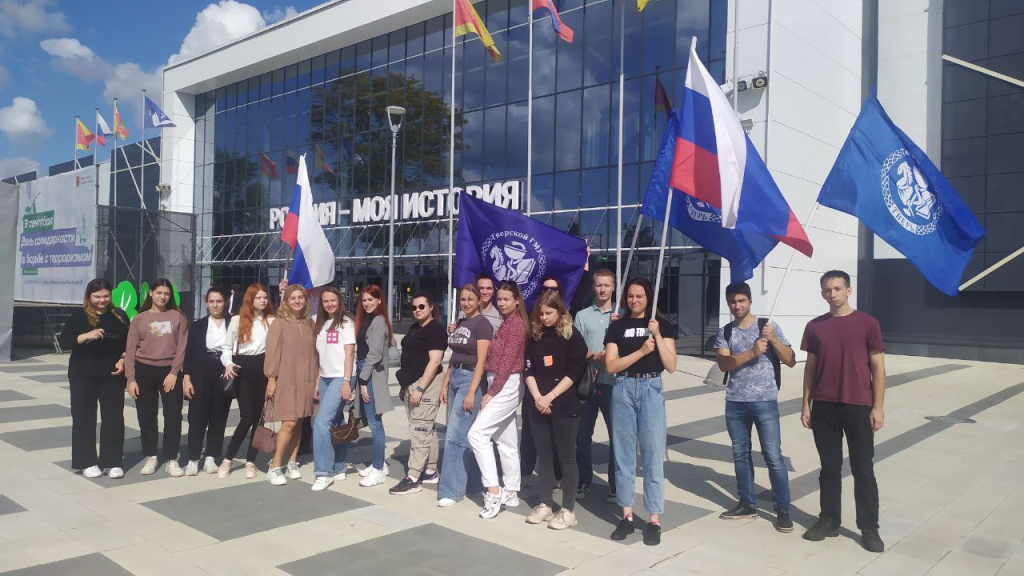 photo_5452080556000006949_y.jpg photo_5452080556000006949_y.jpg