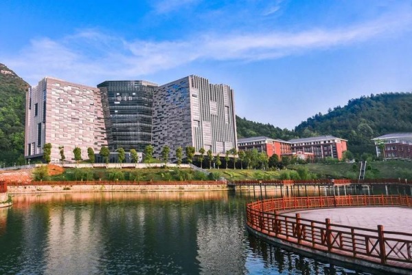 f5ac8a2aa25668cea9a5881802650457_副本.jpg f5ac8a2aa25668cea9a5881802650457_副本.jpg